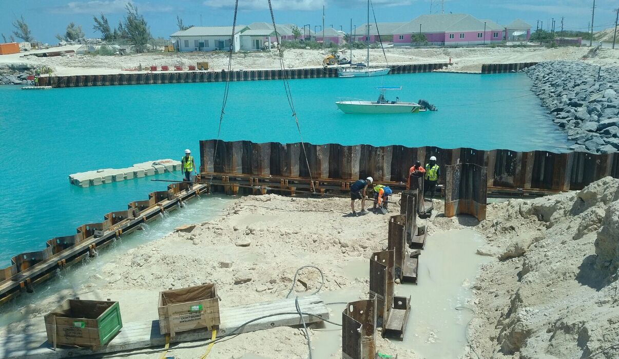 Realisation new quay walls Vanthek International